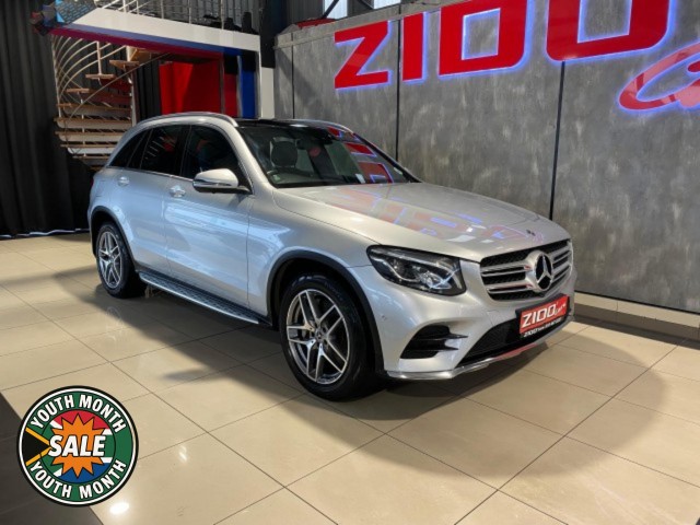 BUY MERCEDES-BENZ GLC 2018 4 MATIC AMG LINE, Zido Cars